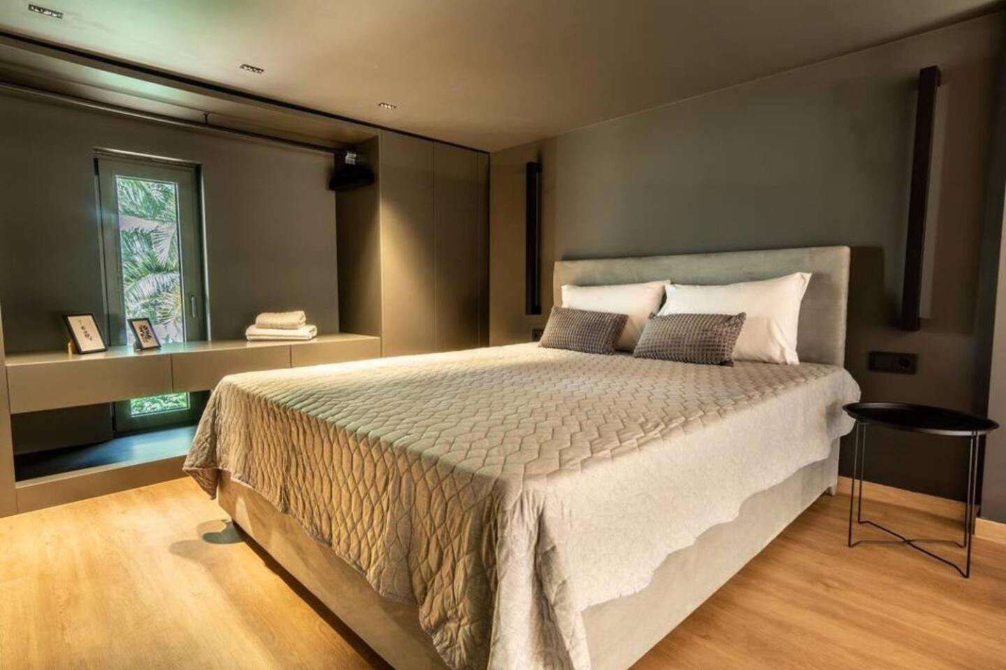 Loft M8 Apartment อเล็กซานโดรโพลิส ภายนอก รูปภาพ